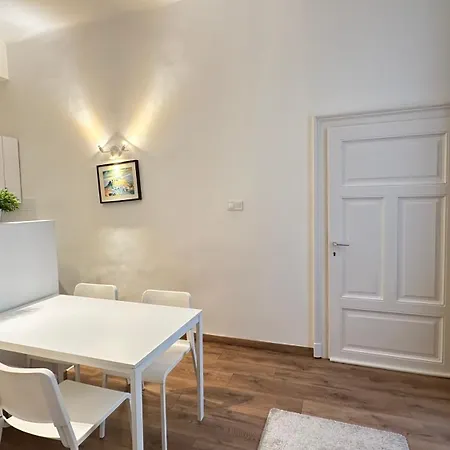 Reviczky 7 Apartment, 60 M2 بودابست